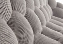 Pro výrobu Bubble pohovky byl použit jedinečný a inovativní materiál 3D Techno®.  |  Foto: lakic.com